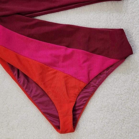 New!Beach Riot Joyce In Be Mine  Colorblock Cut-out One Piece Swimsuit - Picture 9 of 16